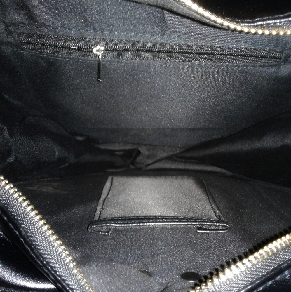 Winged Heart Backpack with Lace Trim - Picture 6 of 7